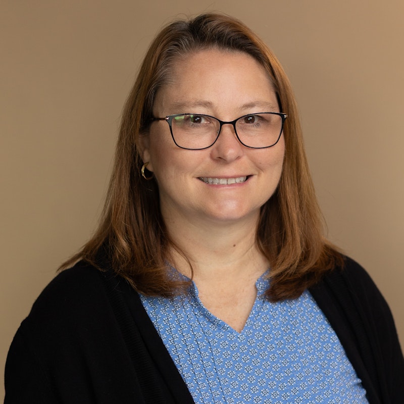 Kristi Peterson Headshot