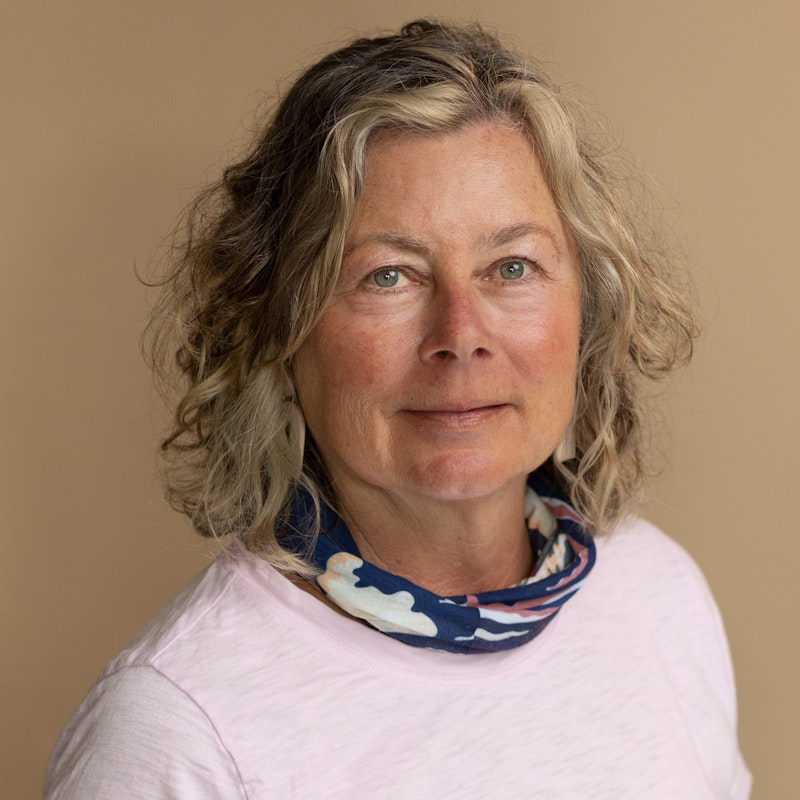 Lisa Rusher Headshot
